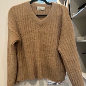 Aritzia Babaton Sweater